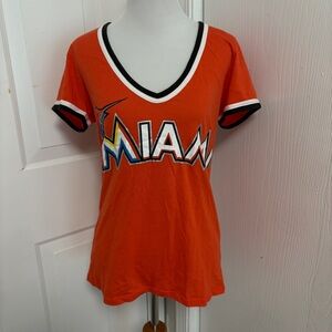 Miami Dolphins Tee VS Pink